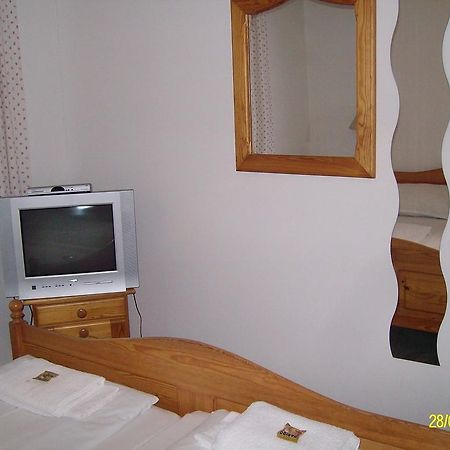 Gasthaus Zur Melzen Hotell Versbichl Exteriör bild