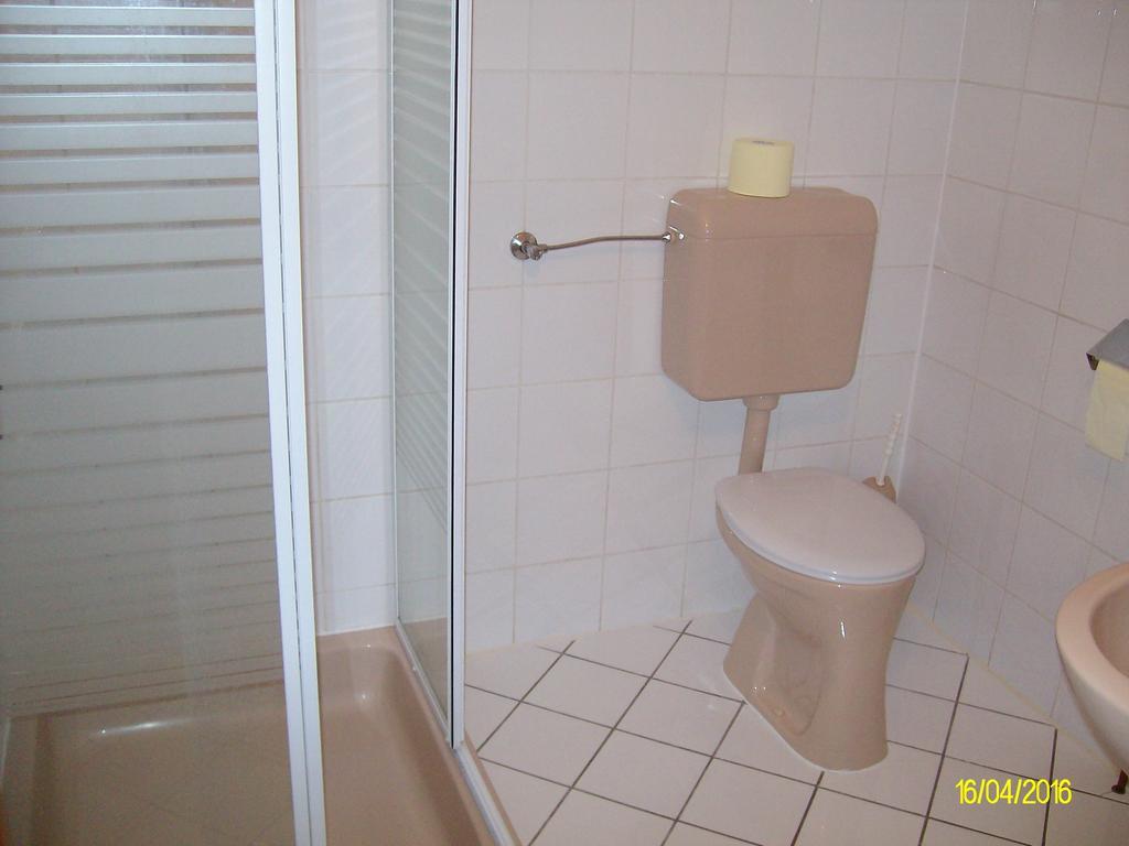 Gasthaus Zur Melzen Hotell Versbichl Exteriör bild
