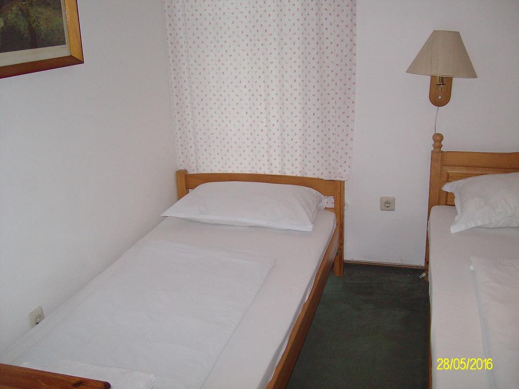 Gasthaus Zur Melzen Hotell Versbichl Exteriör bild