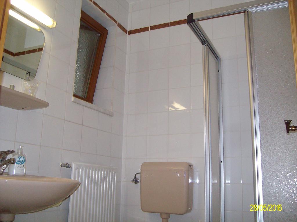 Gasthaus Zur Melzen Hotell Versbichl Exteriör bild