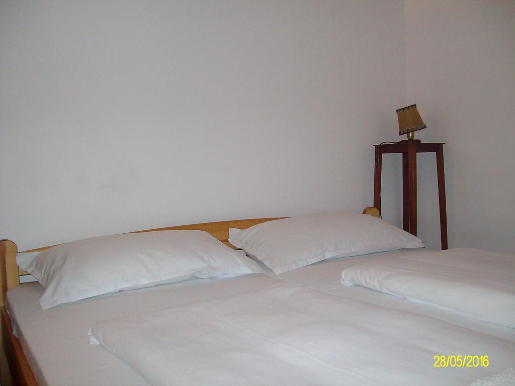 Gasthaus Zur Melzen Hotell Versbichl Exteriör bild