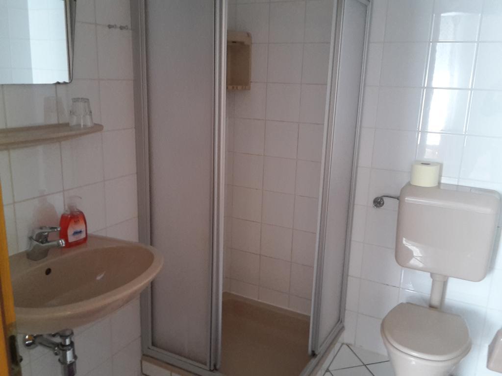 Gasthaus Zur Melzen Hotell Versbichl Exteriör bild